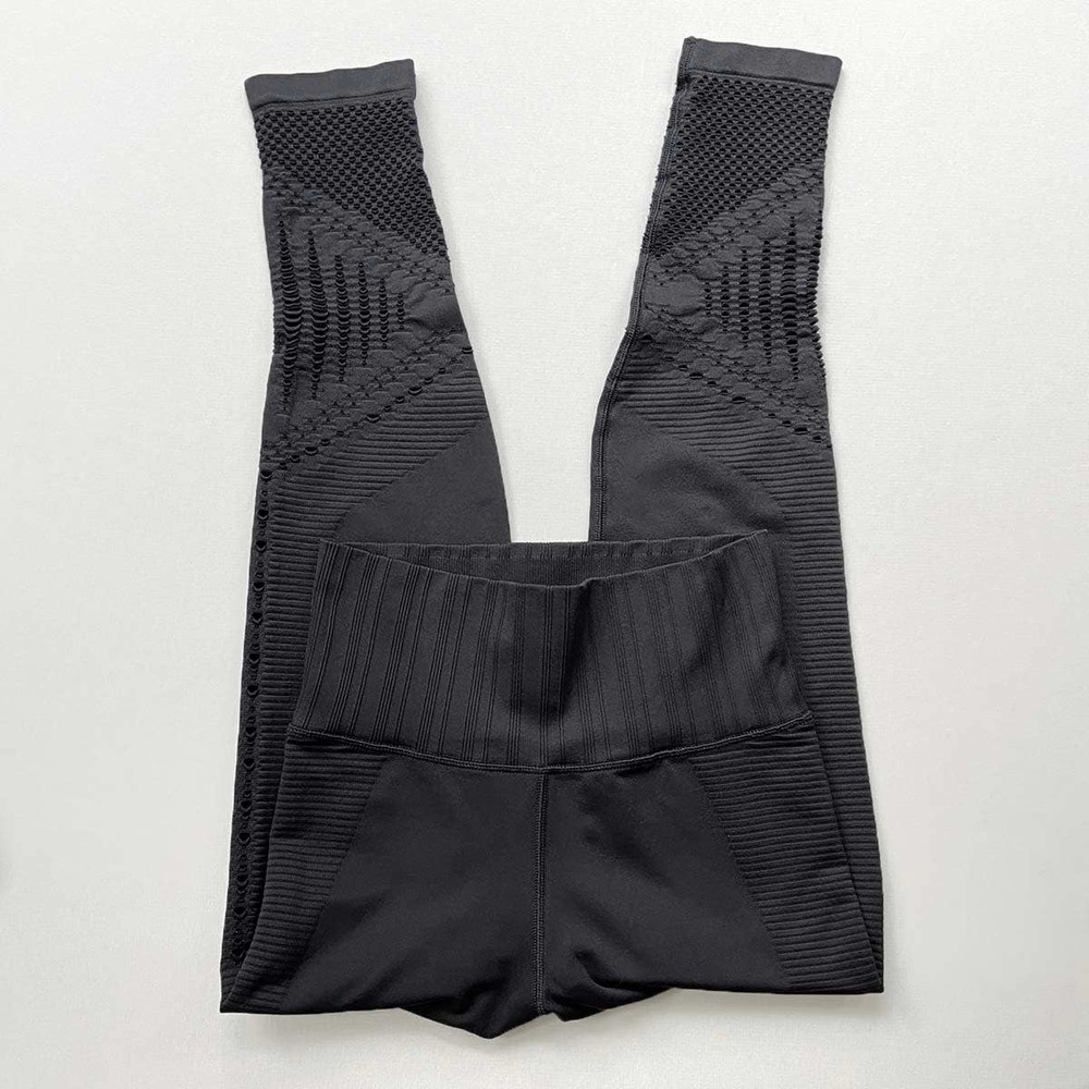 Athleta Halasana Seamless 7/8 Black Leggings XS